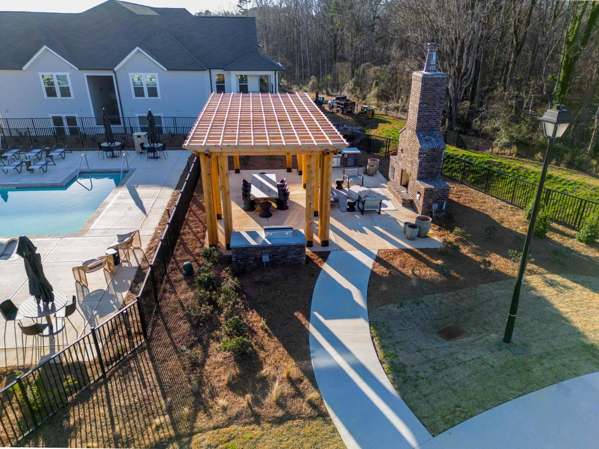 Modern Brand New 3br 2b In Heart Of Apartment *